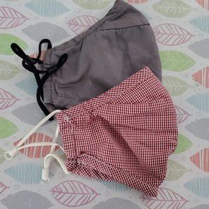 2× Double Lined Masks with Adjustable straps and pockets